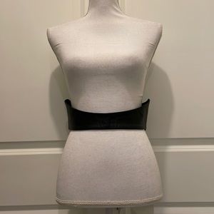 Monique Lhuillier Curved Black Belt